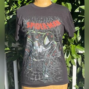 Marvel; Spiderman; Black; Vintage Style Distressed Graphic Tee Shirt; Mens (S)